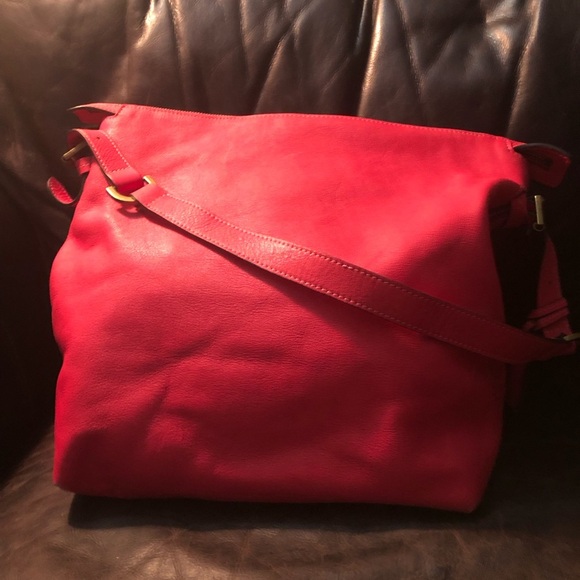 Mulberry Pinkish Red Shoulder Bag with Gold Hardware **Wear on corners and strap - Picture 3 of 16